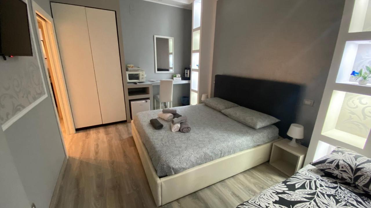 Petros Room Camere Салерно Екстериор снимка