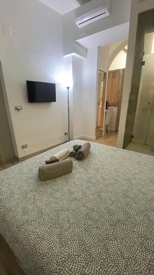 Petros Room Camere Салерно Екстериор снимка