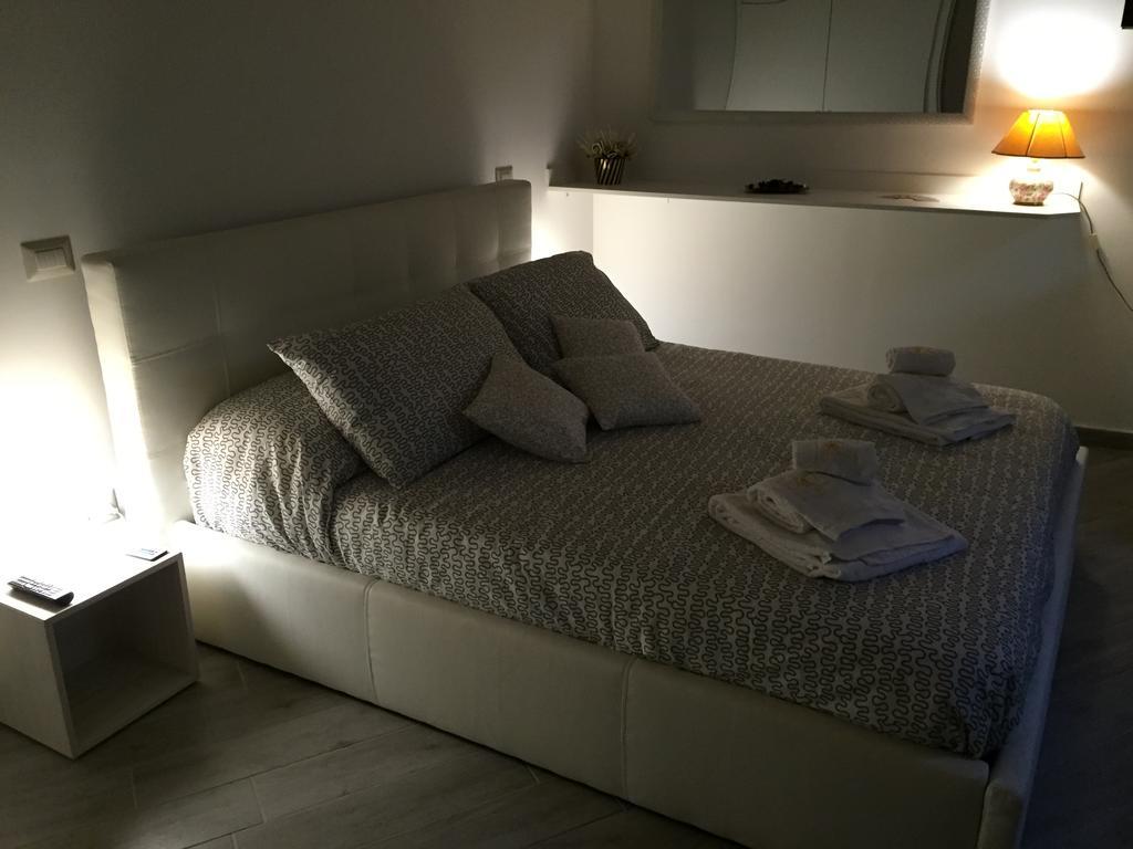 Petros Room Camere Салерно Стая снимка