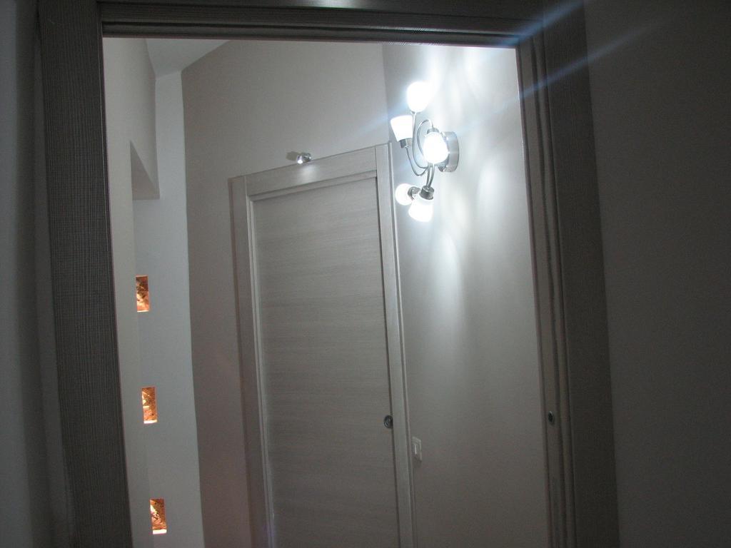 Petros Room Camere Салерно Екстериор снимка