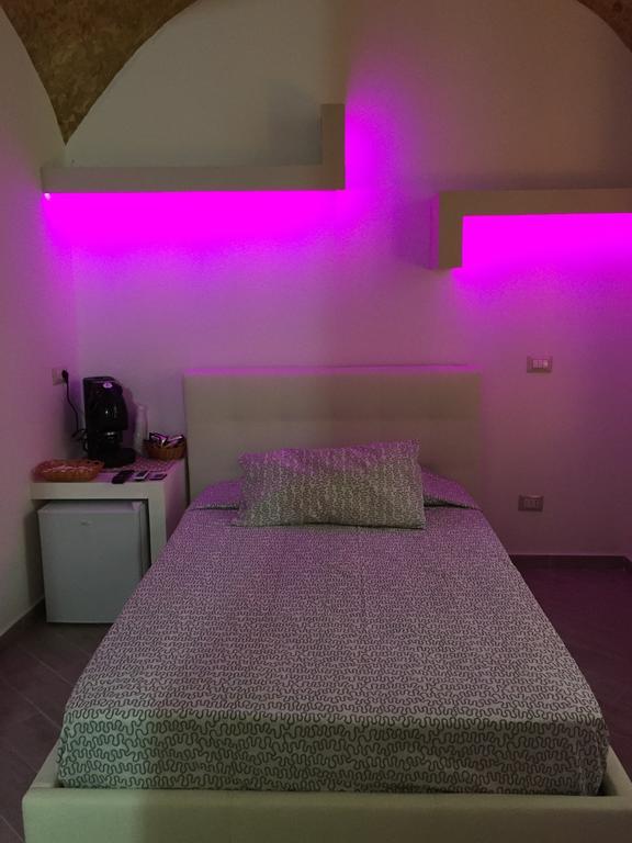 Petros Room Camere Салерно Стая снимка