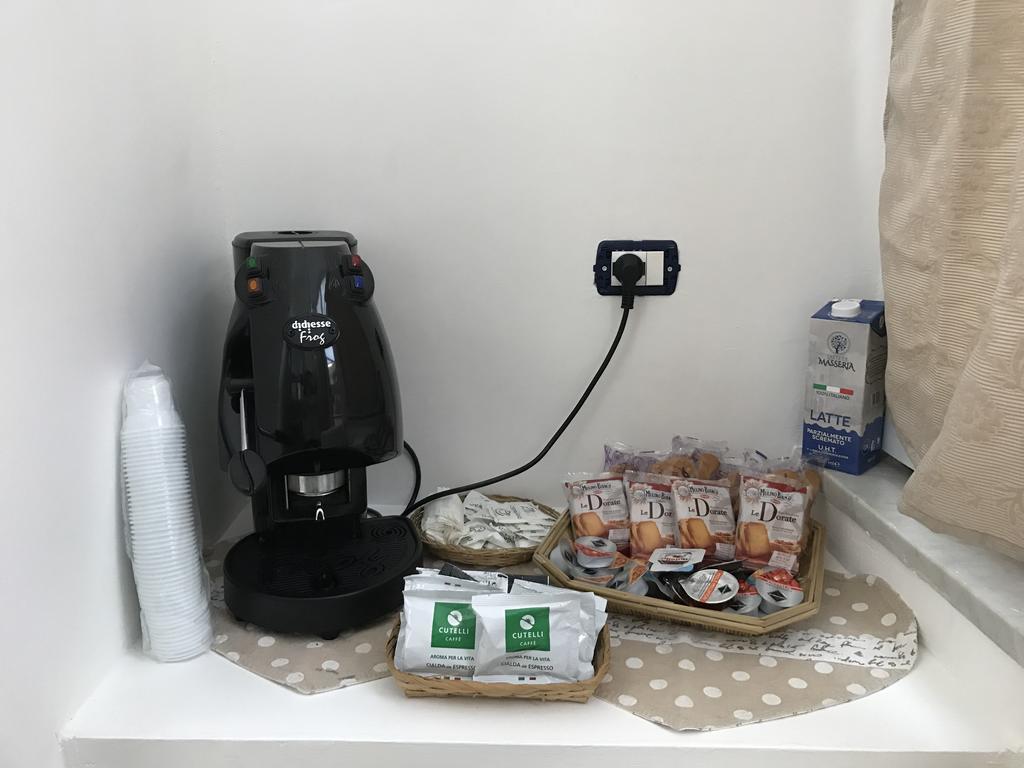 Petros Room Camere Салерно Екстериор снимка