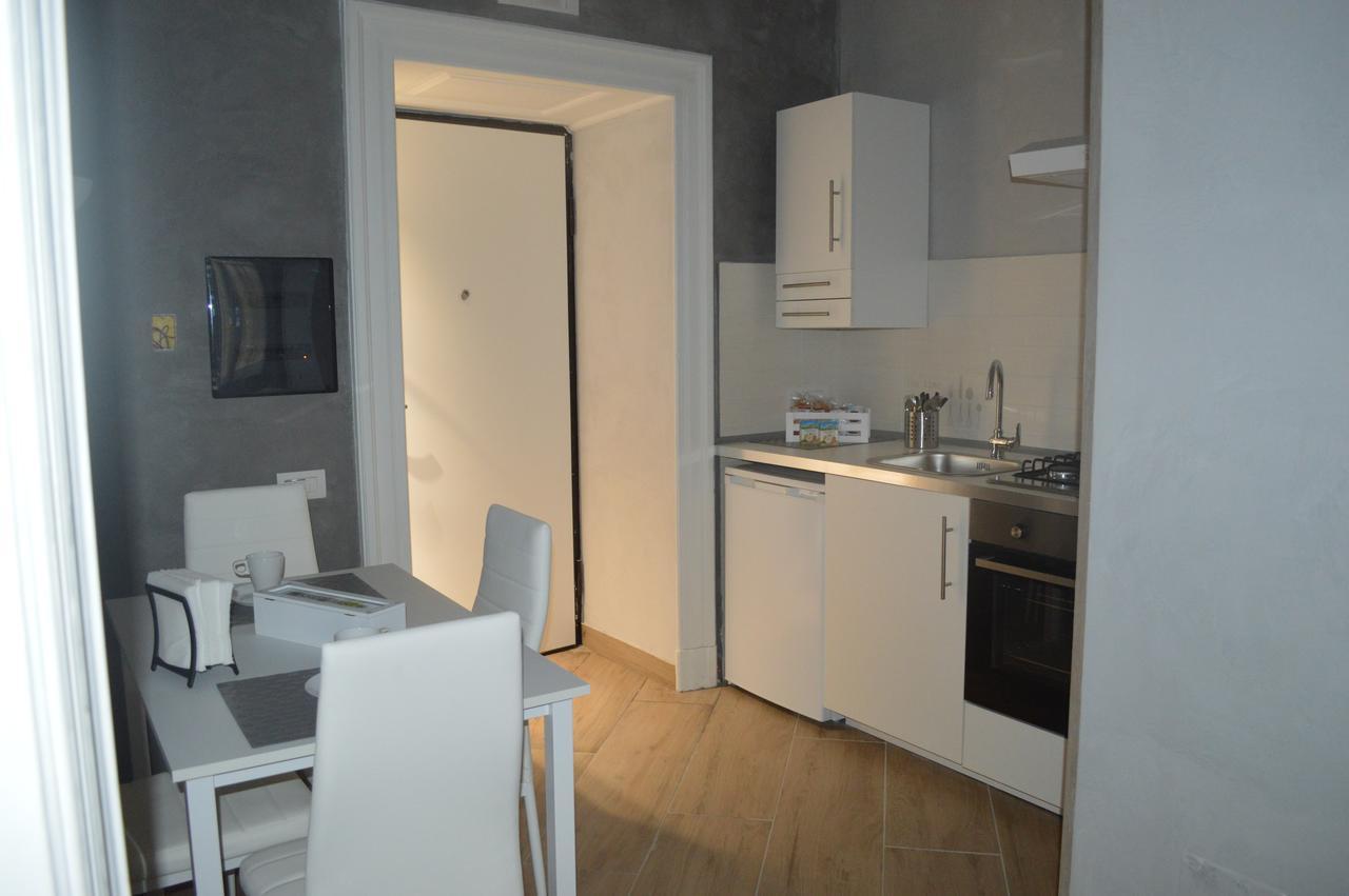 Petros Room Camere Салерно Екстериор снимка