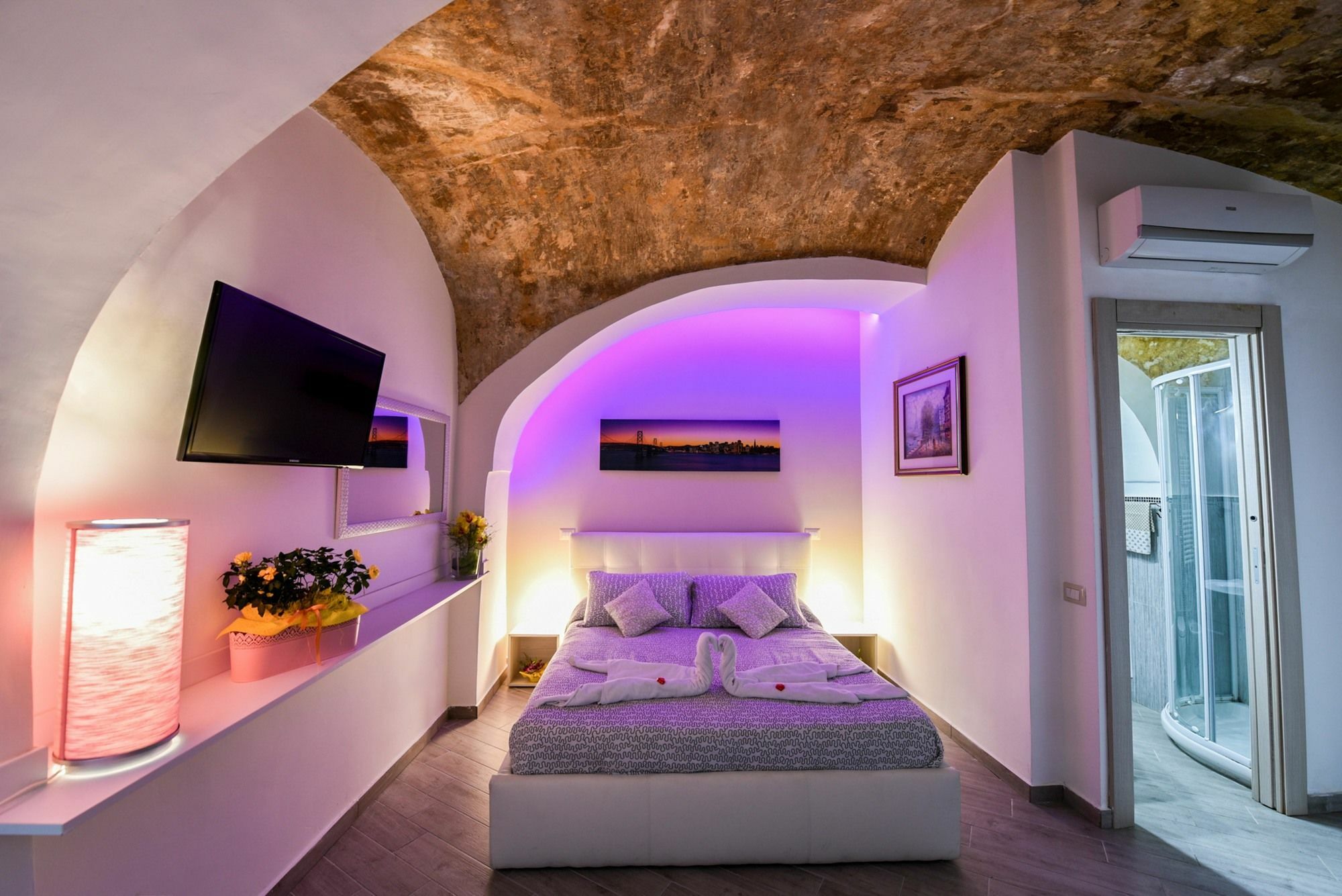 Petros Room Camere Салерно Екстериор снимка
